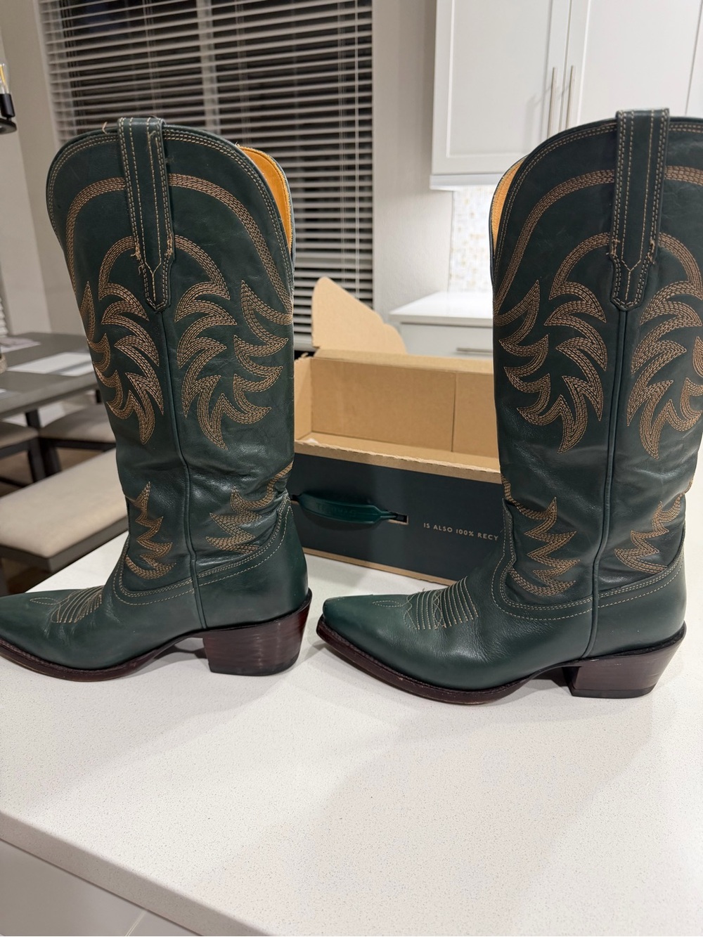 Tecovas The Annie Women's Boots in Teal. - Picture 4 of 8
